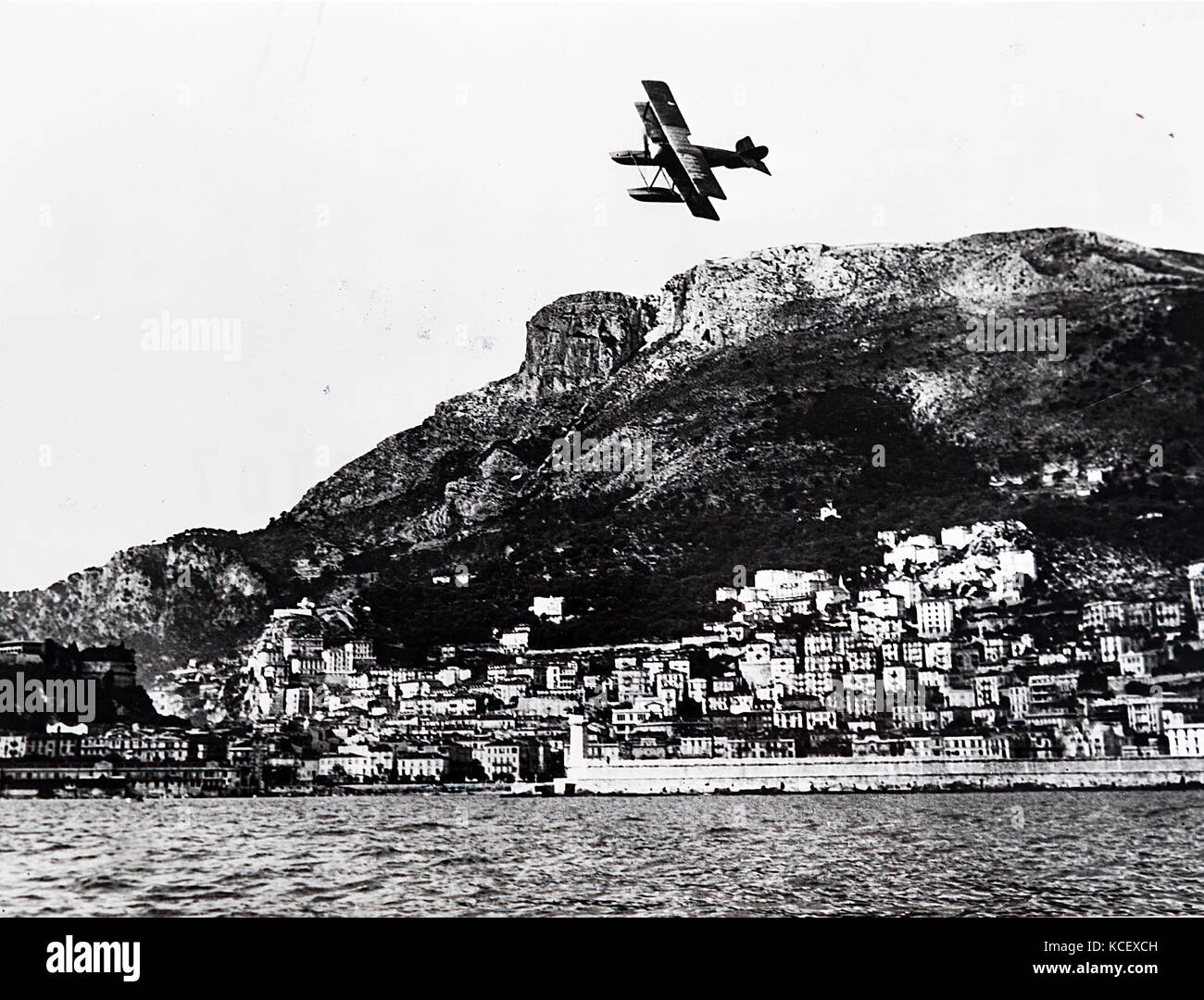 Foto von Thomas Sopwith (Herbert) ein englischer Flugpionier und Segler, während die Schinder Trophy. Vom 20. Jahrhundert Stockfoto
