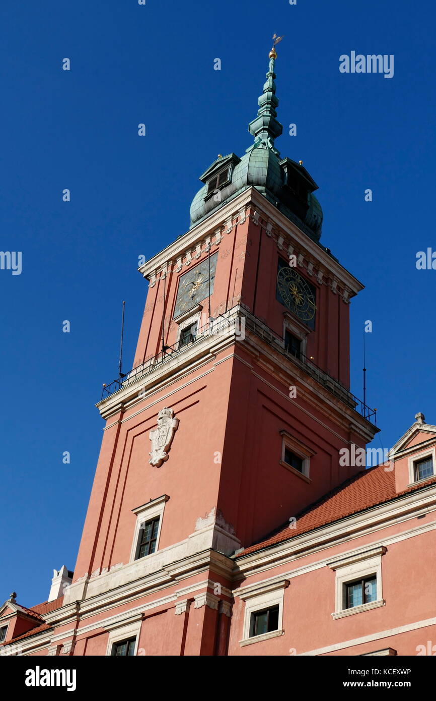 Foto: Das königliche Schloss in Warschau (Zamek Krolewski w Warszawie), der früher als die offizielle Residenz der polnischen Könige serviert. Es ist in der Burg entfernt, am Eingang des Warschauer Altstadt. Verbrannt und von den nationalsozialistischen Deutschen geplündert nach dem Einmarsch in Polen 1939 und 1944 fast völlig zerstört Nach dem Scheitern des Warschauer Aufstandes, wurde das Schloss komplett umgebaut und rekonstruiert. Vom 21. Jahrhundert Stockfoto