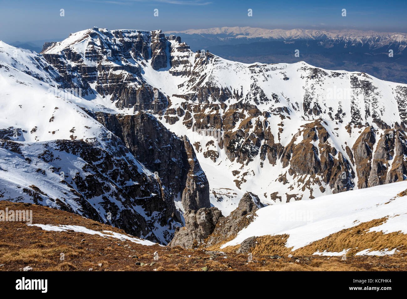 Schneeschmelze in den Karpaten, Rumänien Stockfoto