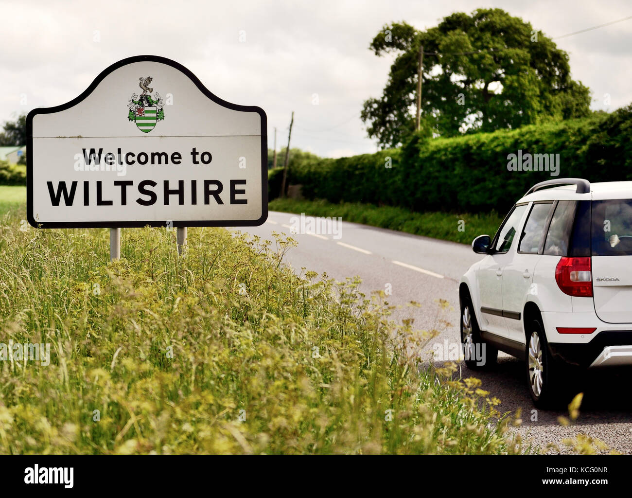 In Wiltshire Zeichen an der kreisgrenze Willkommen. Stockfoto