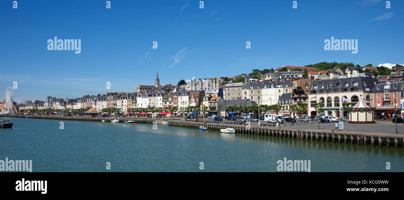 Panoramablick riverfront Gebäude Trouville Normandie Frankreich Stockfoto
