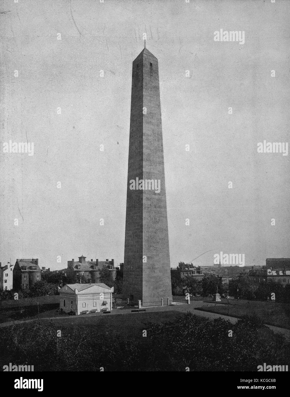 Vereinigten Staaten von Amerika, der 67 Meter hohe Obelisk aus Granit, der Bunker Hill Monument in Charlestown in der Nähe von der Stadt Boston, Massachusetts, digital verbesserte Reproduktion einer historischen Foto aus dem (geschätzten) Jahr 1899 Stockfoto