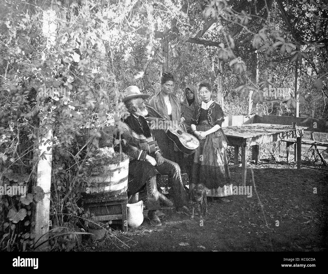 Vereinigte Staaten von Amerika, einer mexikanischen Familie, ihr demütiges Leben in Südkalifornien, digital verbesserte Reproduktion einer historischen Foto aus dem (geschätzten) Jahr 1899 Stockfoto