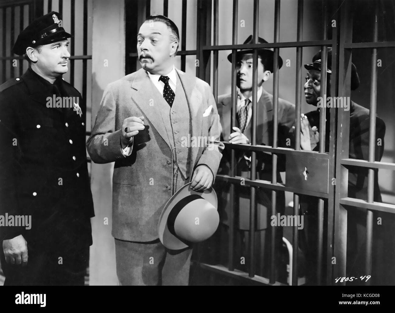 The SHANGHAI CHEST 1948 Monogram Pictures Film mit Roland Winters als Charlie Chan Stockfoto