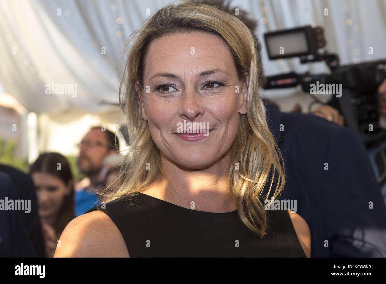 Prominente bei der Nacht der Legenden 2017 im Glanz & Gloria in Hamburg mit: Anja Reschke Where: Hamburg, Germany Wann: 03 Sep 2017 Credit: Schultz-Coulon/WENN.com Stockfoto