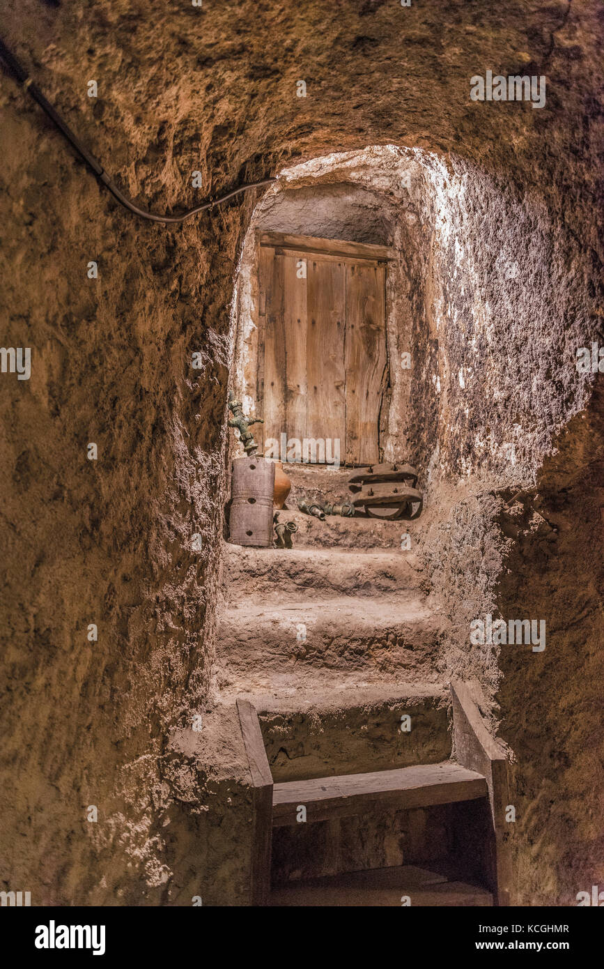 Unterirdischen Keller von Rueda, Spanien Stockfoto
