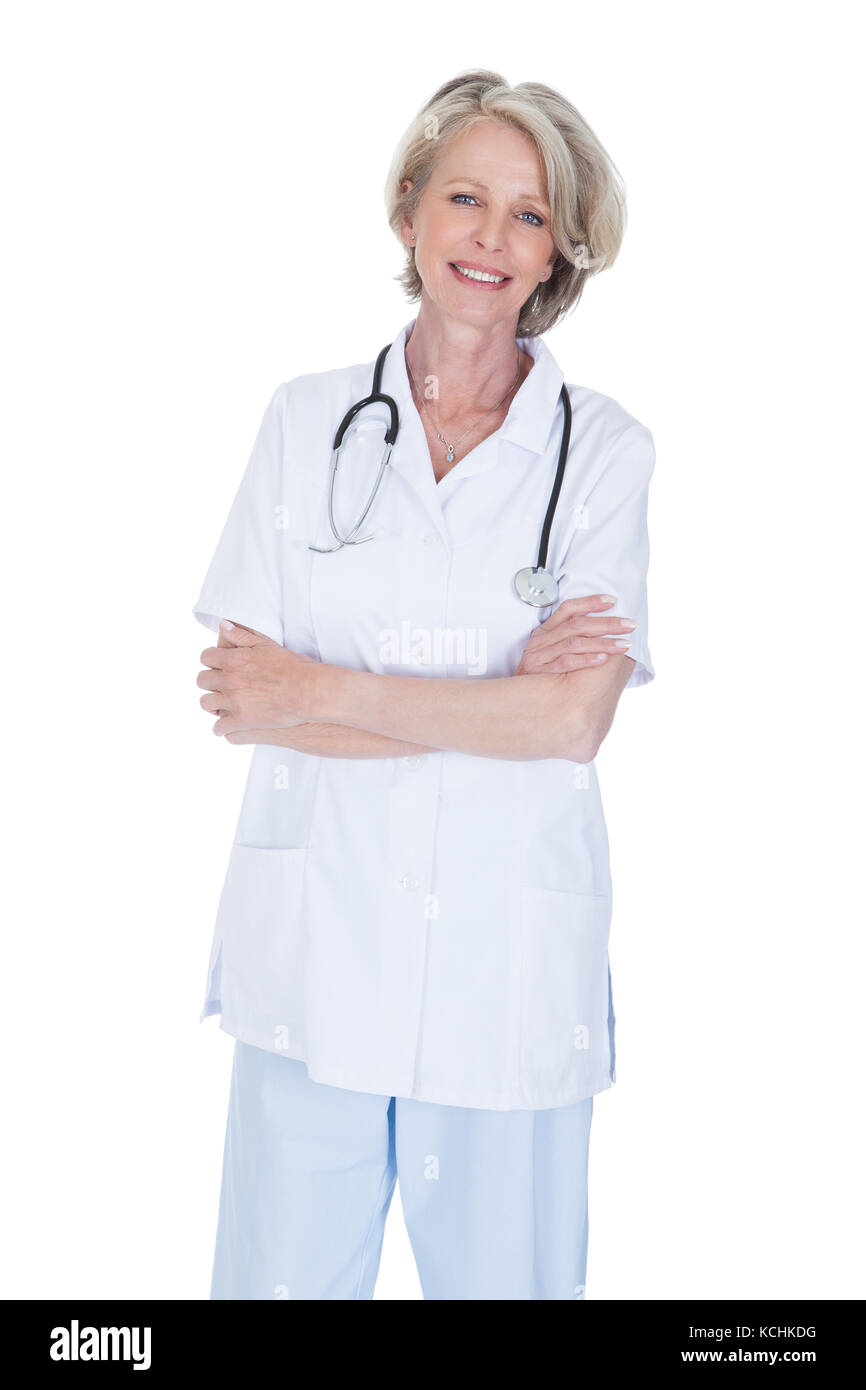 Porträt von glücklich Reife Frau Doktor Isolated Over White Background Stockfoto Porträt von glücklich Reife Frau Doktor Isolated Over White Background Stockfoto