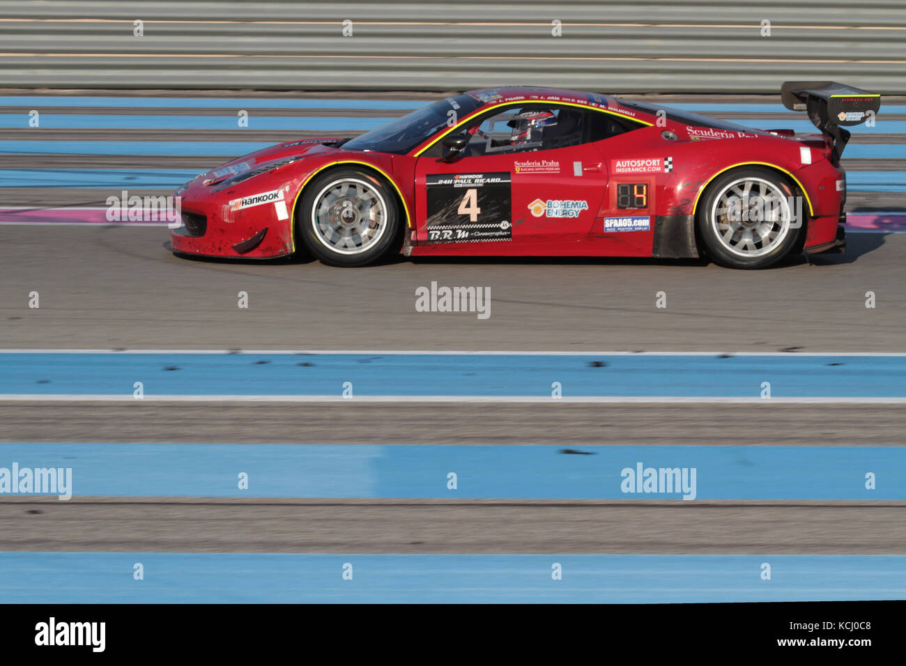 LE CASTELLET, FRANKREICH, 12. Juli 2015 : DAS LANGSTRECKENRENNEN DER SERIE 24h findet auf dem Circuit Paul Ricard statt. Auf der ganzen Welt richtet sich die Serie an am Stockfoto