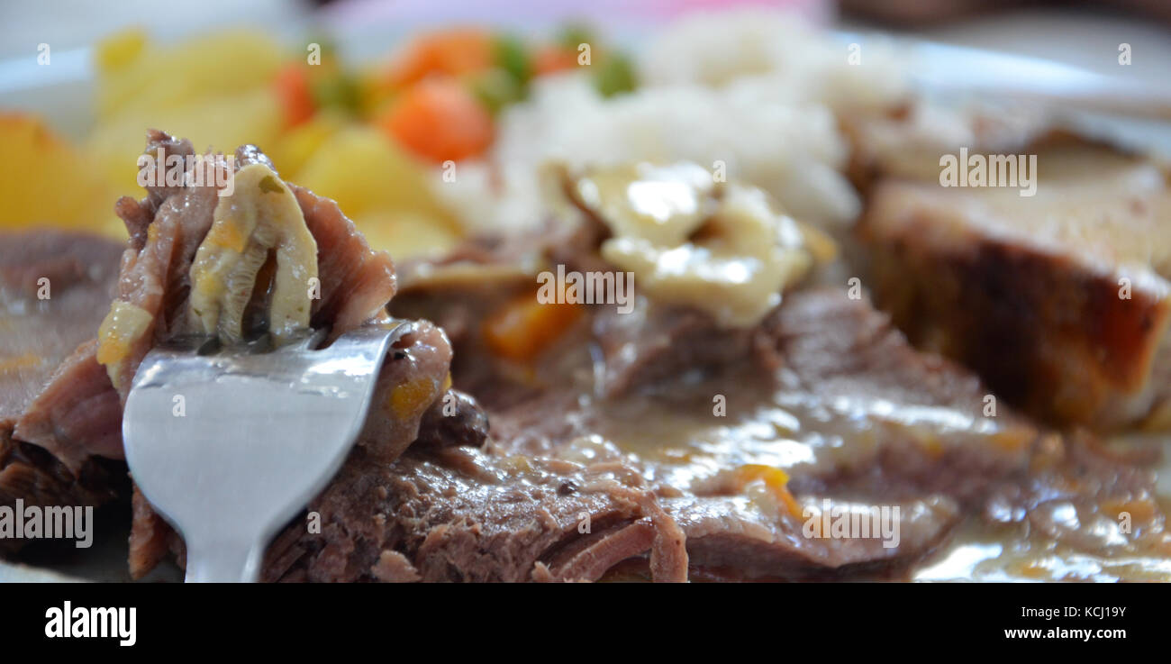 Bild von einem köstlichen Gourmet Lebensmittel, Fleisch mit Beilage Stockfoto