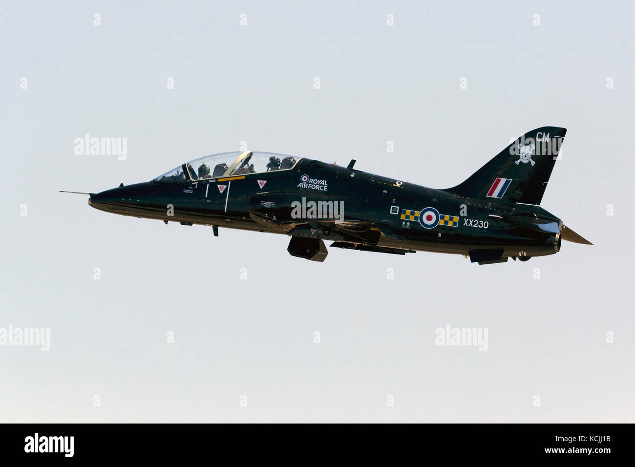 Royal Air Force British Aerospace hawk t1 eine Abfahrt nach der Teilnahme im Static Display der 25. internationalen Luftfahrtausstellung in Malta. Stockfoto