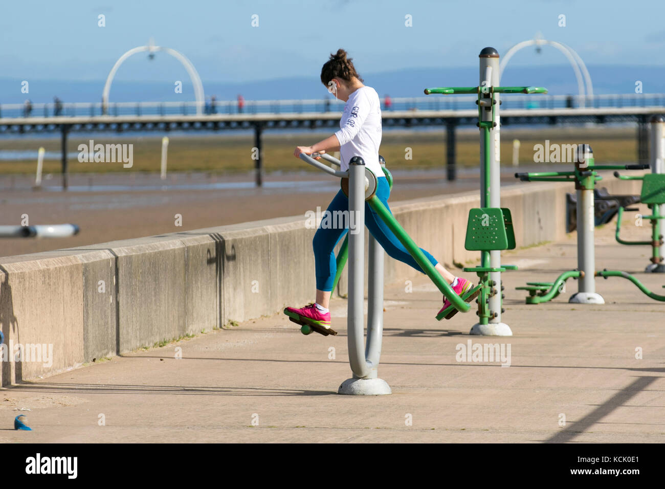Fitness Machines Outdoor Stockfotos Fitness Machines Outdoor