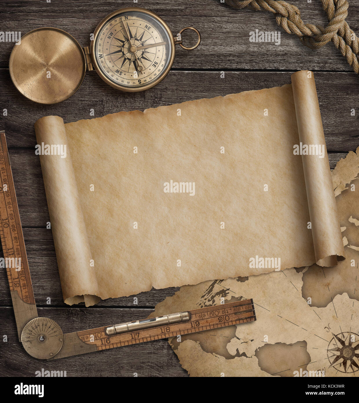 Alte Karte blättern mit Kompass. Abenteuer und Reisen Hintergrund Konzept. 3D-Darstellung. Stockfoto