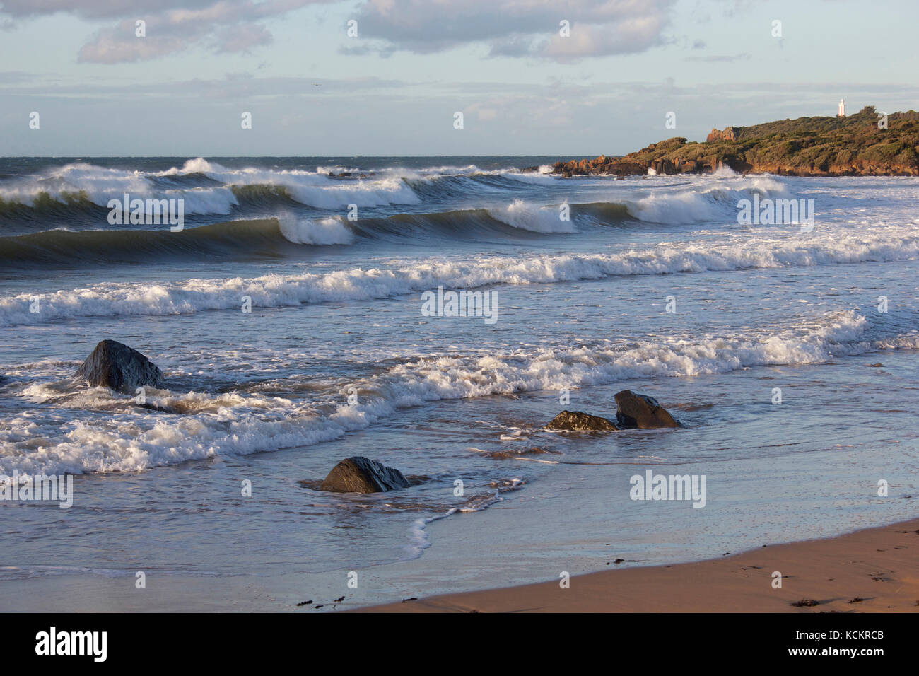 Coles Beach und eine starke Brandung. Devonport, Tasmanien, Australien Stockfoto