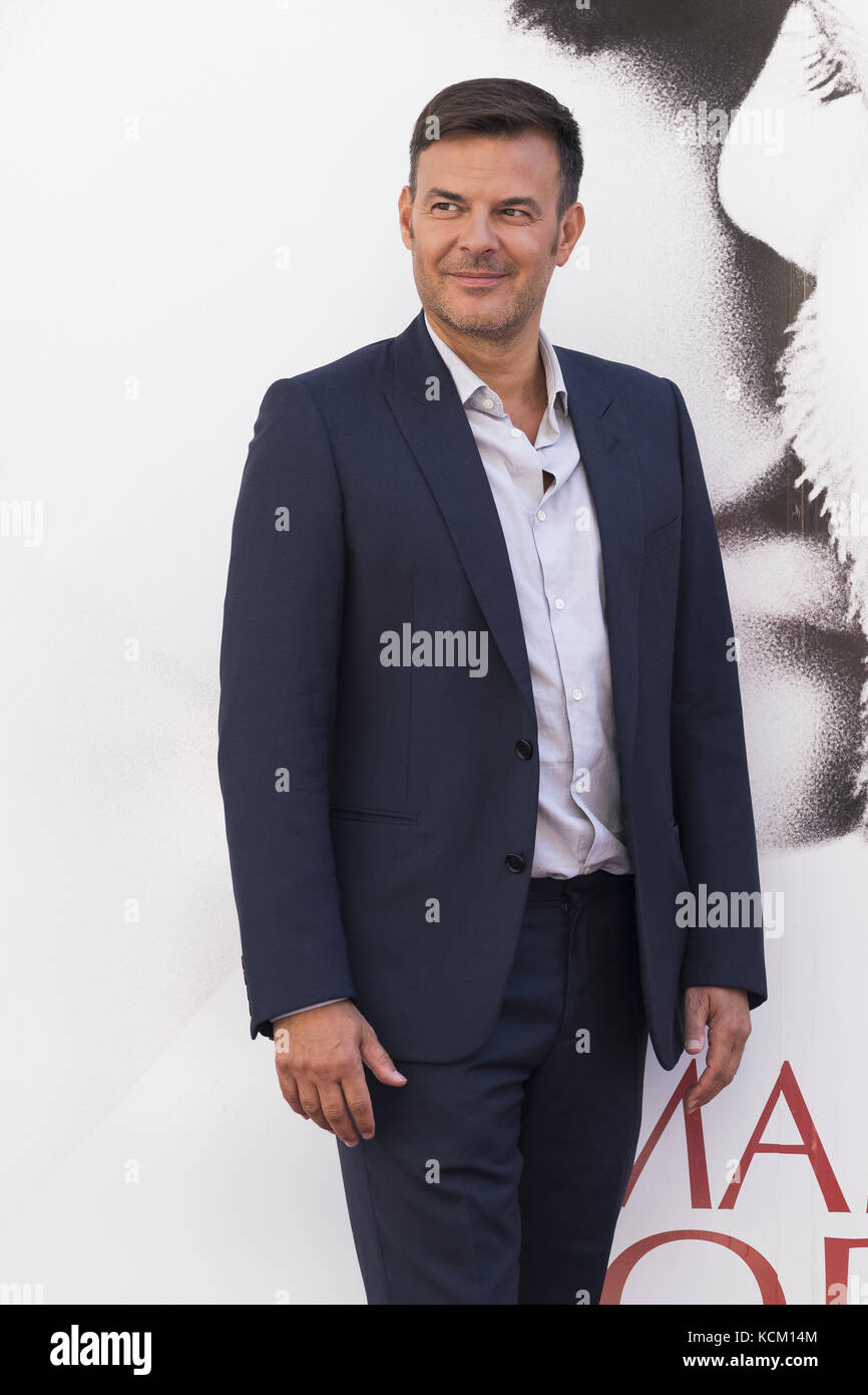 Der französische Regisseur Francois Ozon und französischen Schauspieler Jeremie Renier bedeuten für die Premiere von "l'amant Double" mit: Francois Ozon Wo: Madrid, Spanien Wann: 04 Sep 2017 Credit: Oscar Gonzalez/wenn.com Stockfoto