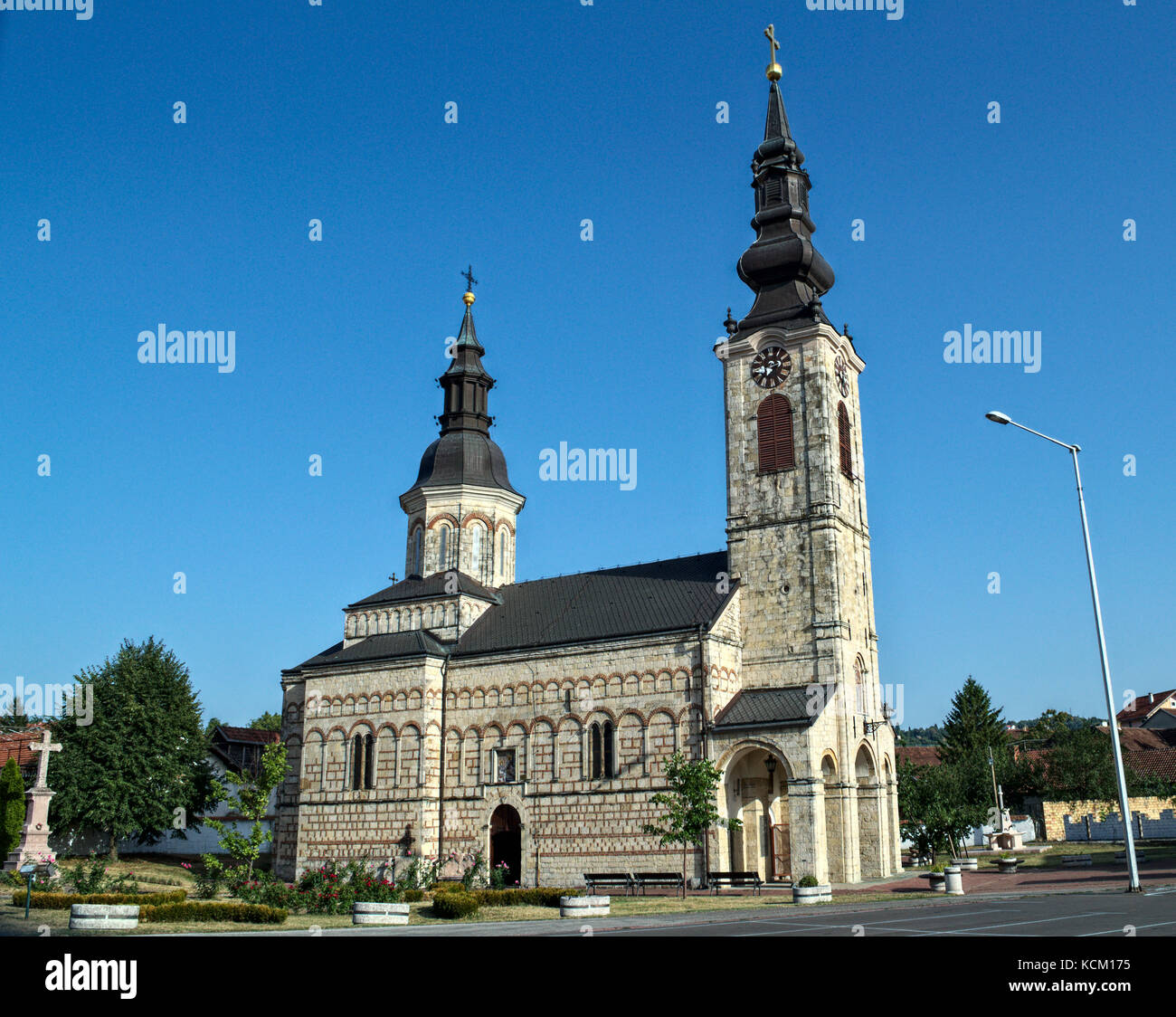 Orthodoxe Kirche aus Stein in sremska Kamenica, Serbien Stockfoto