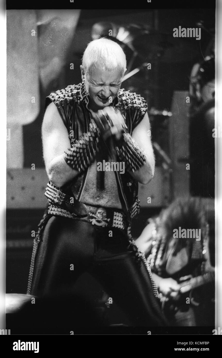 JUDAS PRIEST, die live auf Defenders Of The Faith Tour in der Long Beach Arena in Long Beach, CA USA - 5. Mai 1984.  Foto © Kevin Estrada / Medien Punch Stockfoto