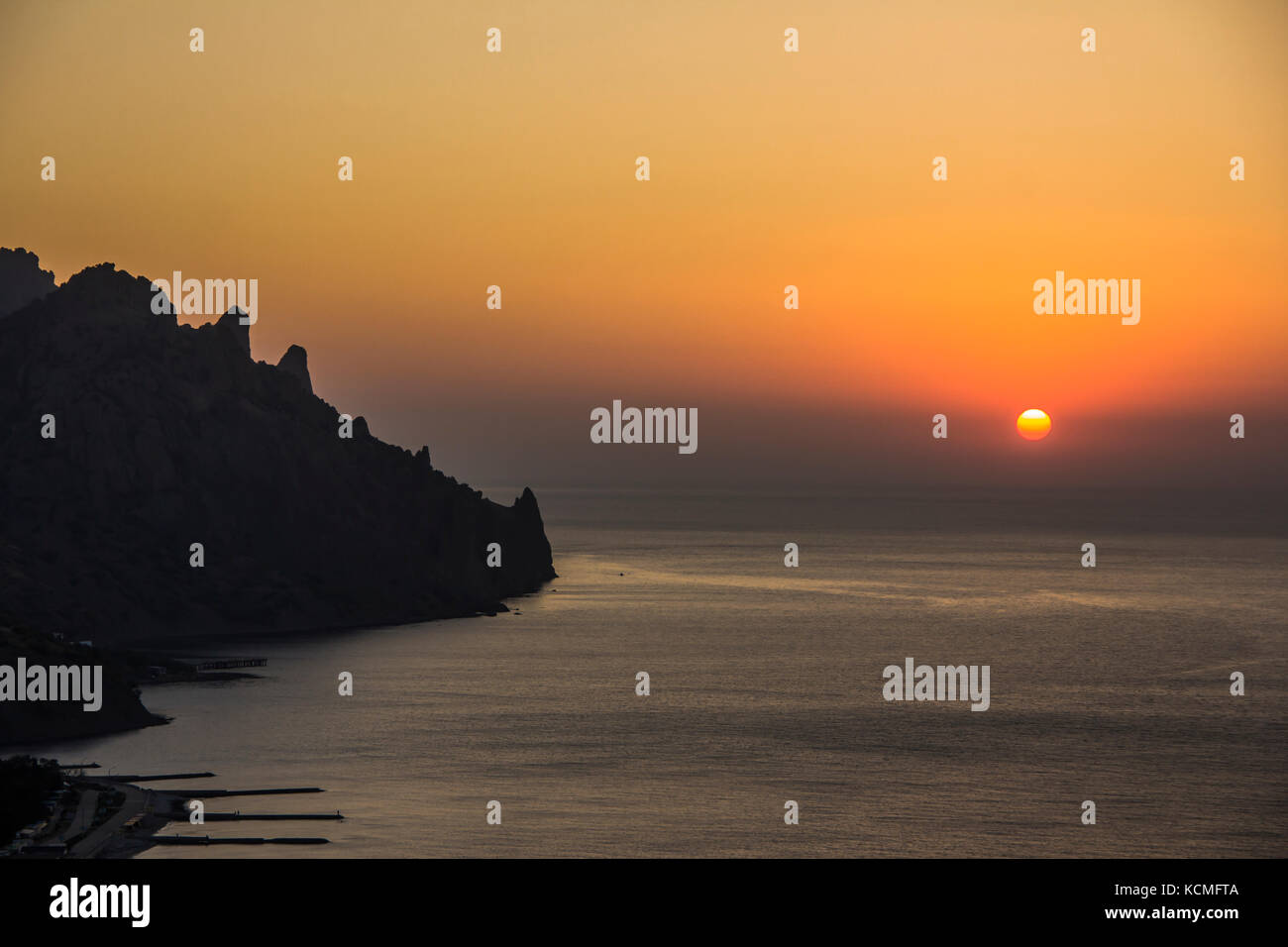 Landschaft einer berühmten Felsformationen, Buchten in der Nähe des erloschenen Vulkan karadag Berg in karadag finden in Nord-osten Krim, am Schwarzen Meer Stockfoto