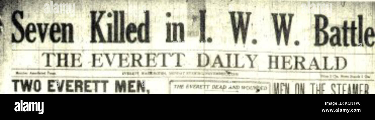 Die Schlagzeile des Everett-Massakers berichtet über den gewalttätigen Zusammenstoß zwischen streikenden Arbeitern und Behörden in Everett, Washington, im Jahr 1916. Der Vorfall markierte einen erheblichen Arbeitskonflikt und führte zu mehreren Todesopfern. Stockfoto