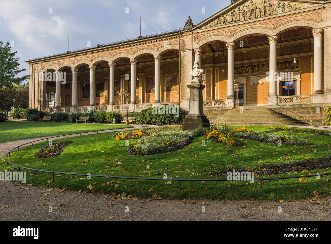 Vorderansicht des Pumpenhauses, Mineralquelle, Kurort Baden-Baden, Baden-Württemberg, Ortsrand Schwarzwald, Deutschland Stockfoto