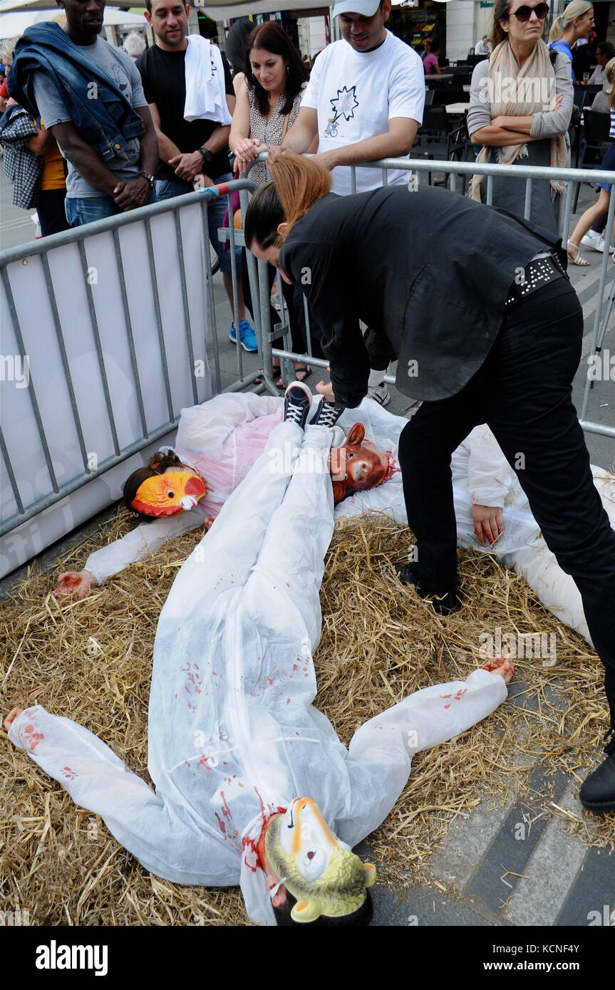 Lyon, Frankreich L269 Tierschützer protestieren gegen Verstöße gegen Tiere und fordern die Schließung von Schlachthöfen, Lyon, Stock Photo L269 an Stockfoto