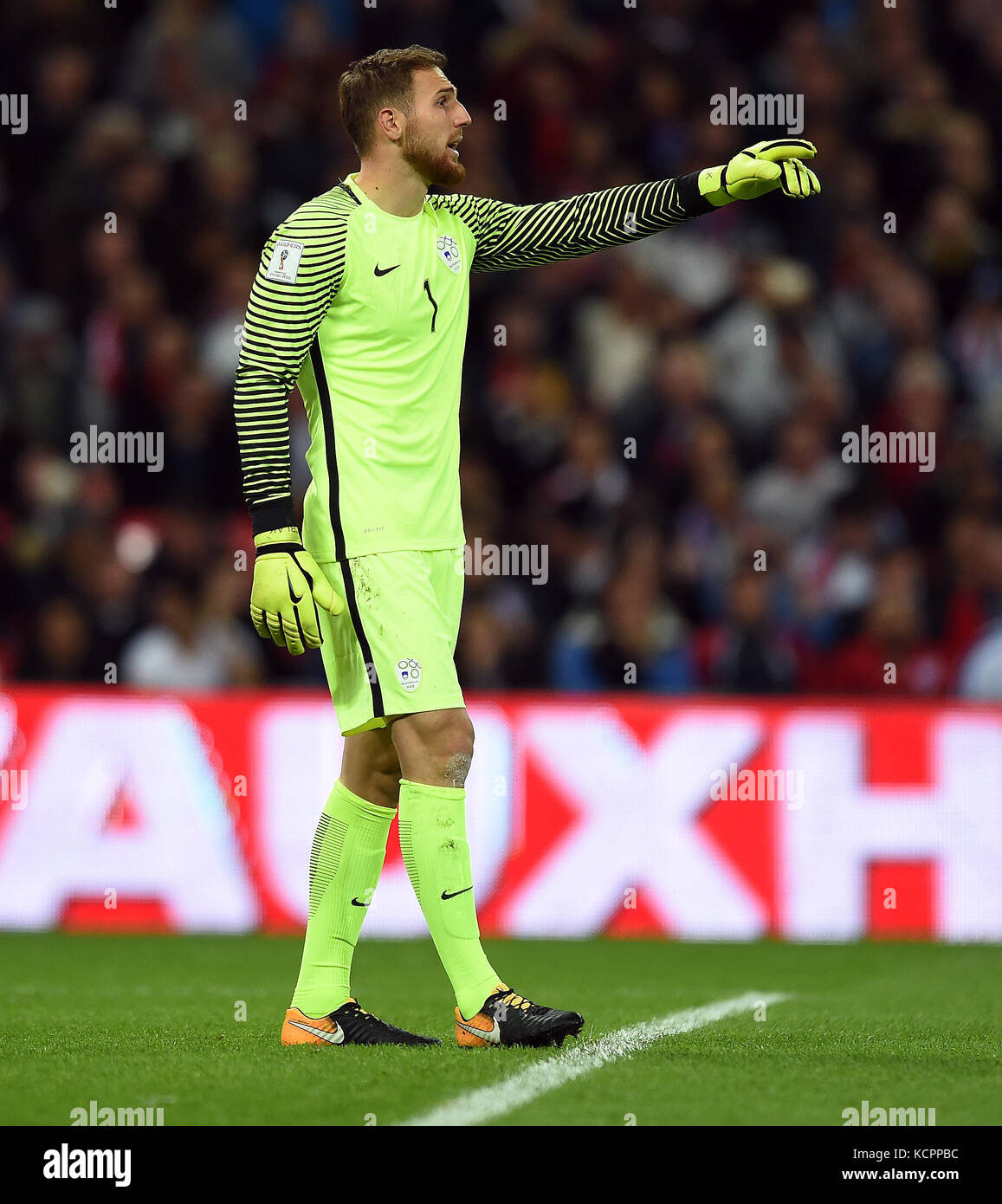 Slowenien GOALKEPEER JAN OBLAK ENGLAND V SLOWENIEN Wembley Stadium, LONDON, ENGLAND, 05. Oktober 2017 Stockfoto