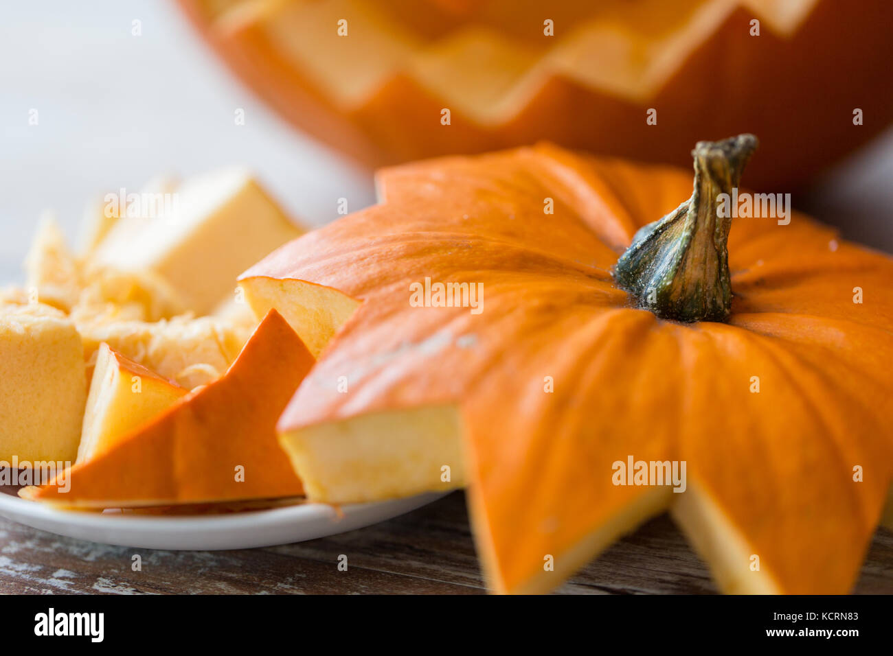 In der Nähe von Jack-o-Lantern oder Halloween Kürbis Stockfoto