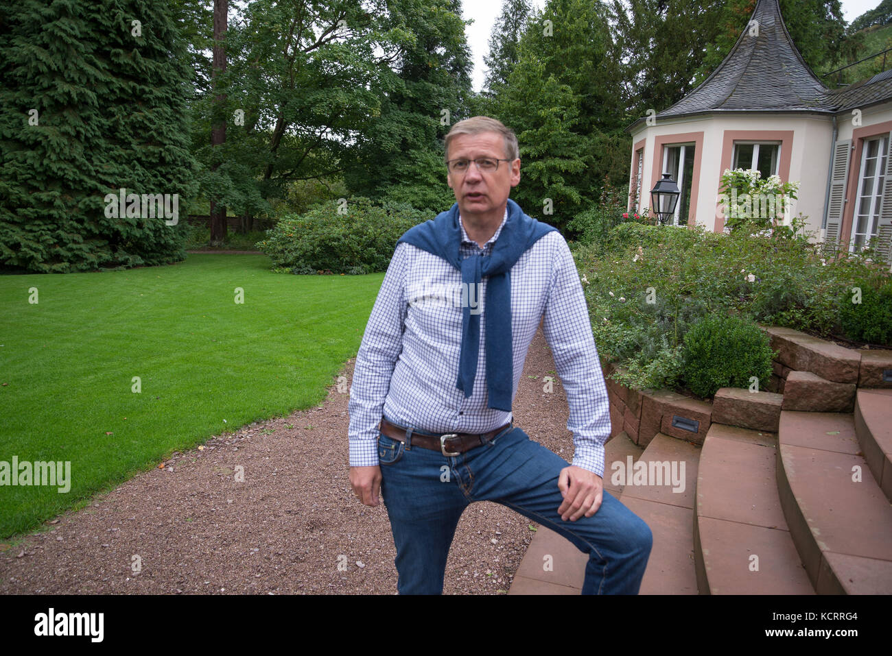 Deutscher Wein Branche: Günther Jauch von Othegraven Winery, Kanzem, Saar, Mosel, Deutschland Stockfoto