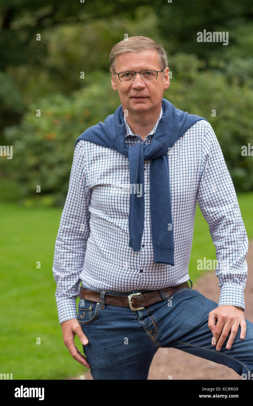 Deutscher Wein Branche: Günther Jauch von Othegraven Winery, Kanzem, Saar, Mosel, Deutschland Stockfoto