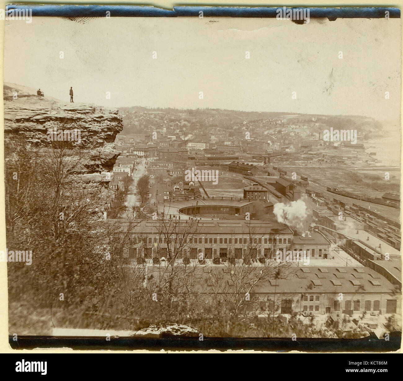Hannibal, MO. Anzeigen von Burlington Railroad Roundhouse von Lover's Leap Stockfoto