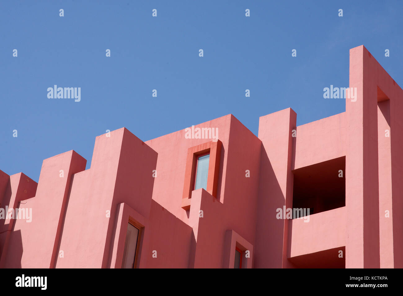 Die La Muralla Roja Gebäude in Calpe, Alicante, Spanien Stockfoto