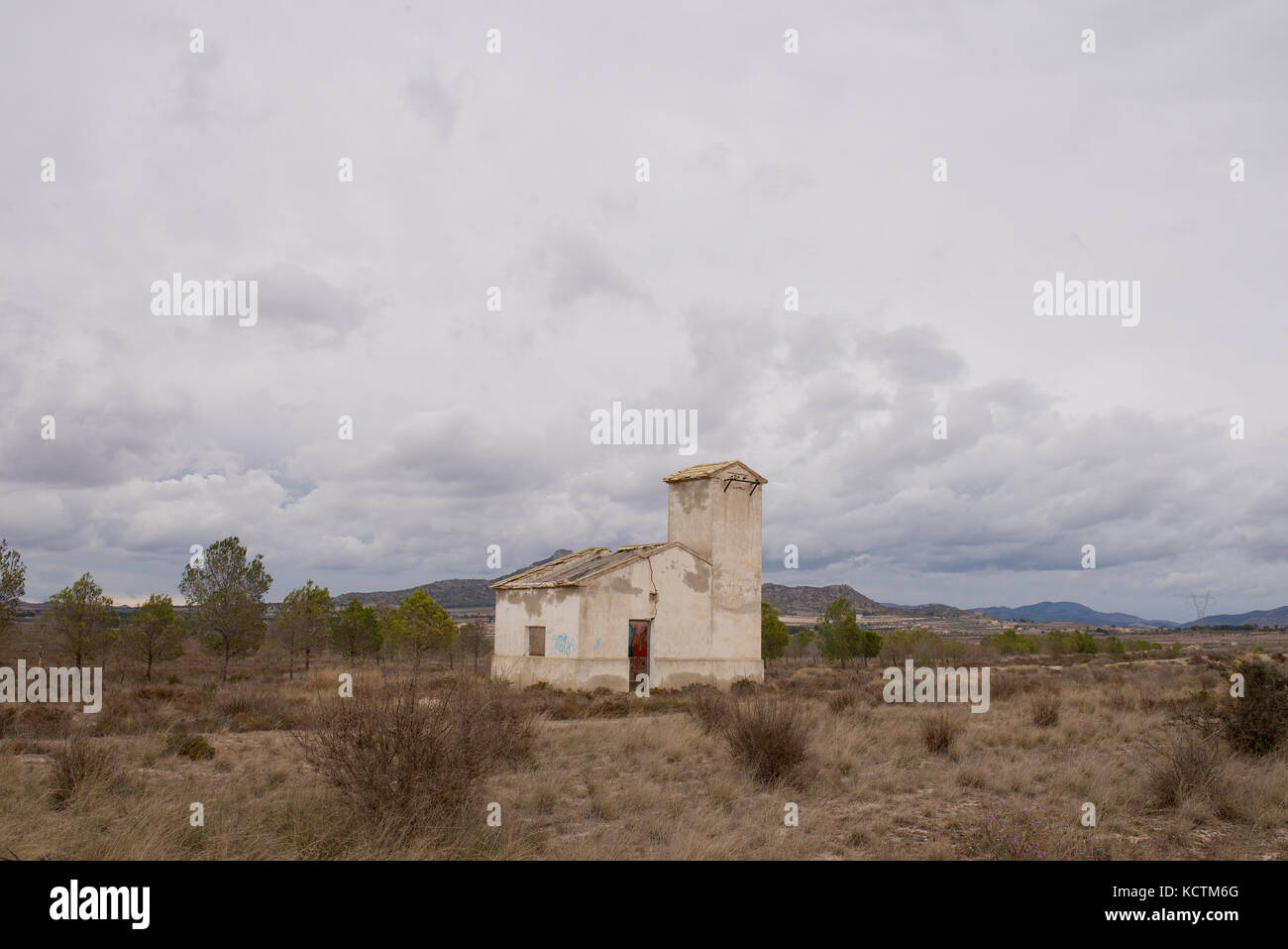 Eine alte verlassene Versorgung auf dem Land in der Nähe von Las Salinas, Spanien Stockfoto