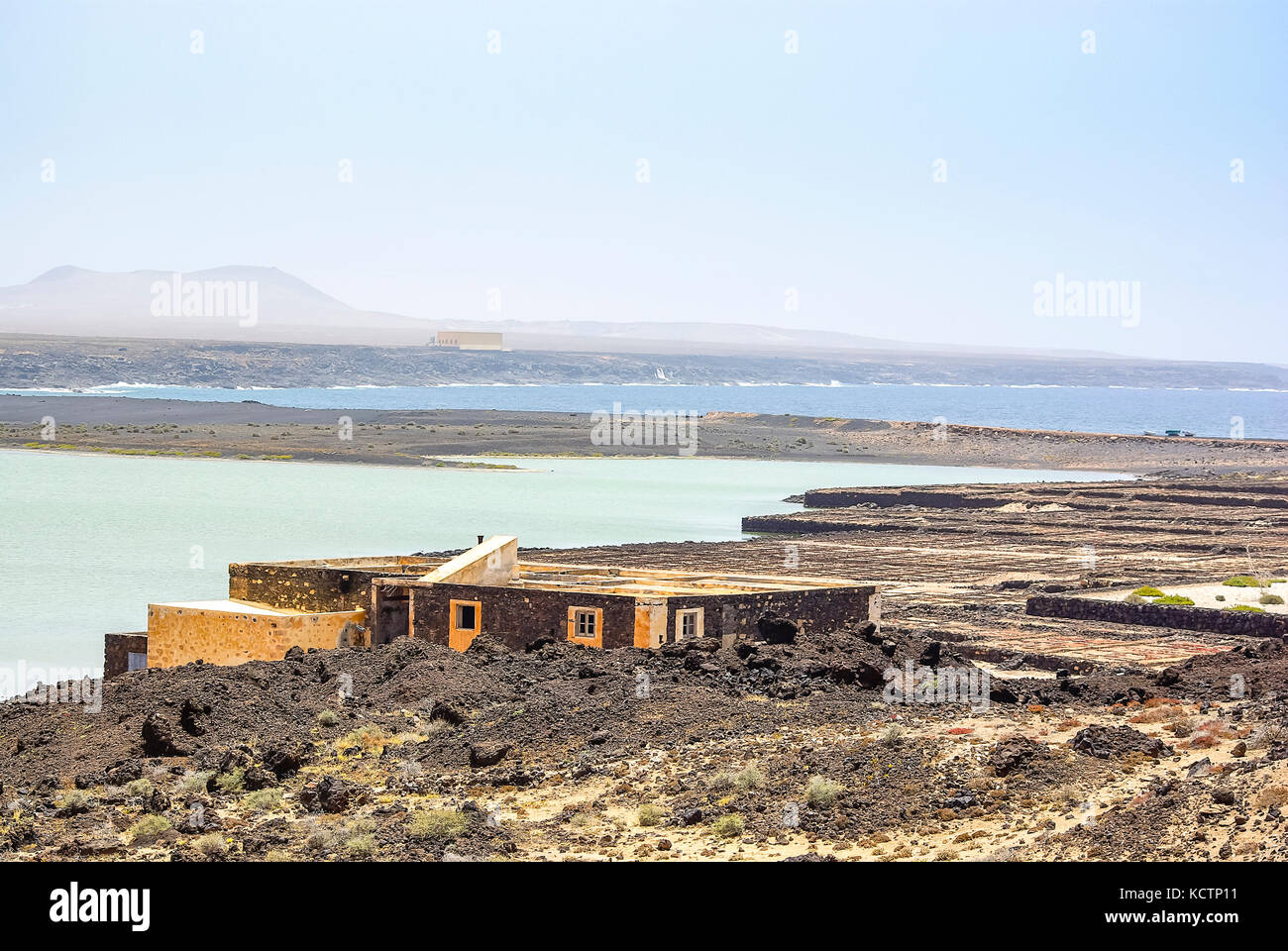 Die Salzraffinerie von Janubio (Salinas de Janubio) auf Lanzarote, Kanarische Inseln, Spanien. Stockfoto