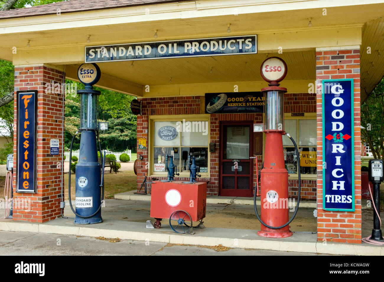 Ehemalige Tidewater Oil Company Service Station, Buckley Hall Road, Hudgins, Virginia Stockfoto