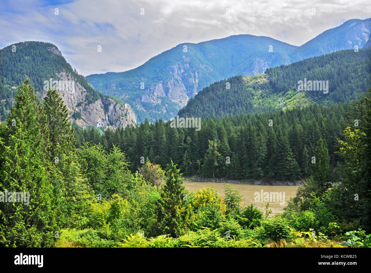 Berge und den Fraser River in den Fraser Canyon, Yale, British Columbia, Kanada Stockfoto