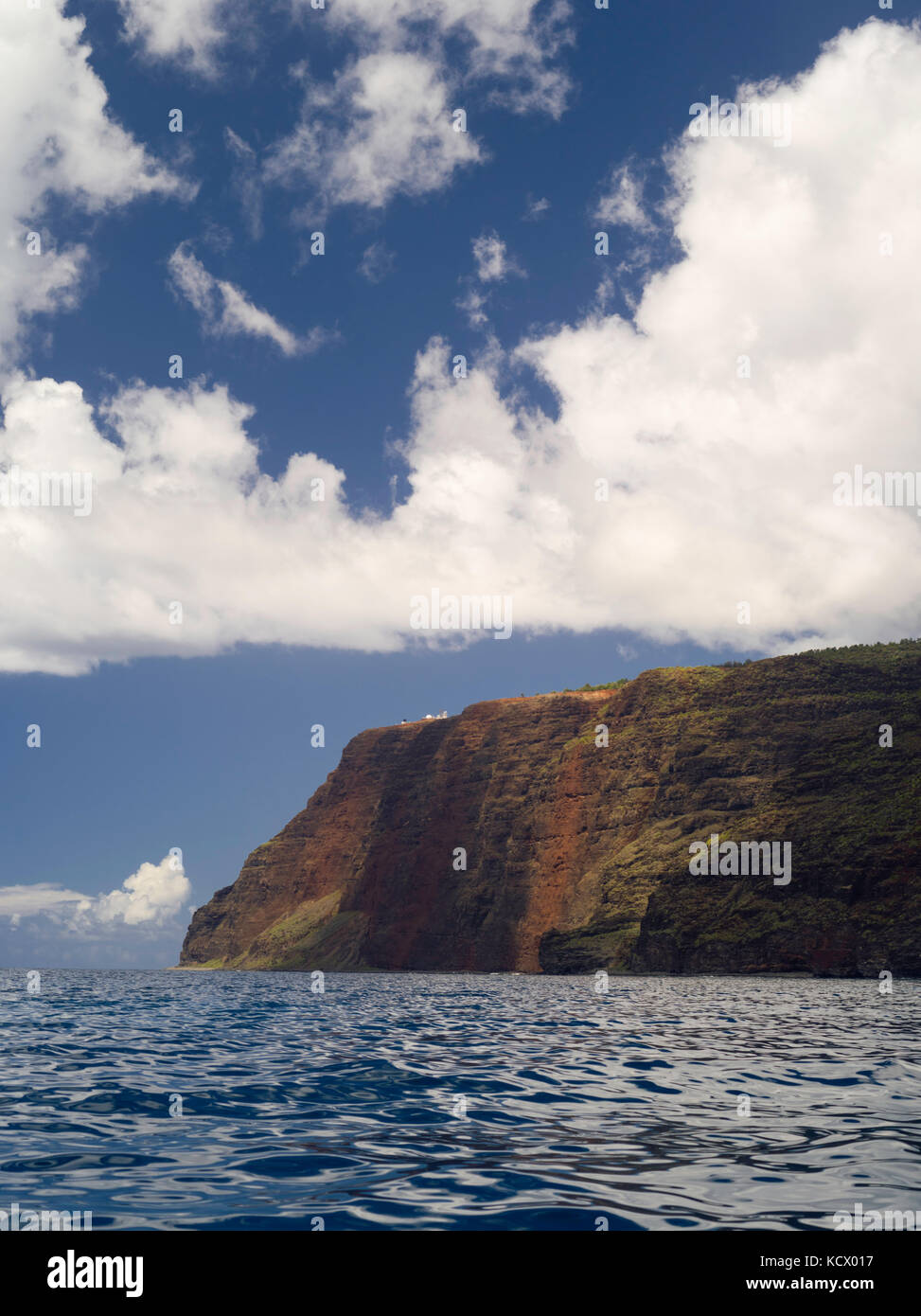 Anzeigen von makaha Ridge vom Pazifischen Ozean in der Na Pali Küste, Kauai, Hawaii, USA. Stockfoto