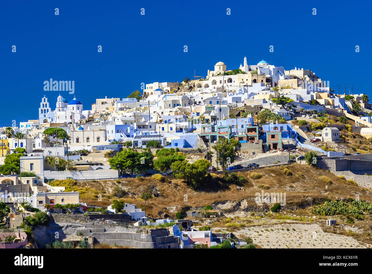 Pyrgos Kallistis Santorini, Kykladen Inseln Griechenland. Traditionelle und berühmte griechische Architektur Stockfoto