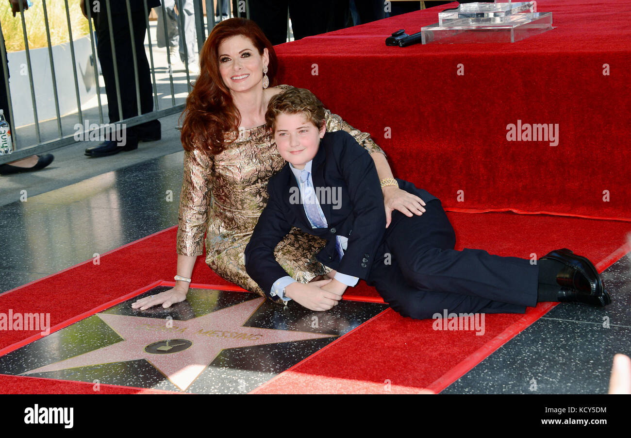 A Debra Messing - Star 005 und Sohn Roman Debra Messing mit einem Stern auf dem Hollywood Walk of Fame in Los Angeles geehrt. Am 6. Oktober 2017. Stockfoto