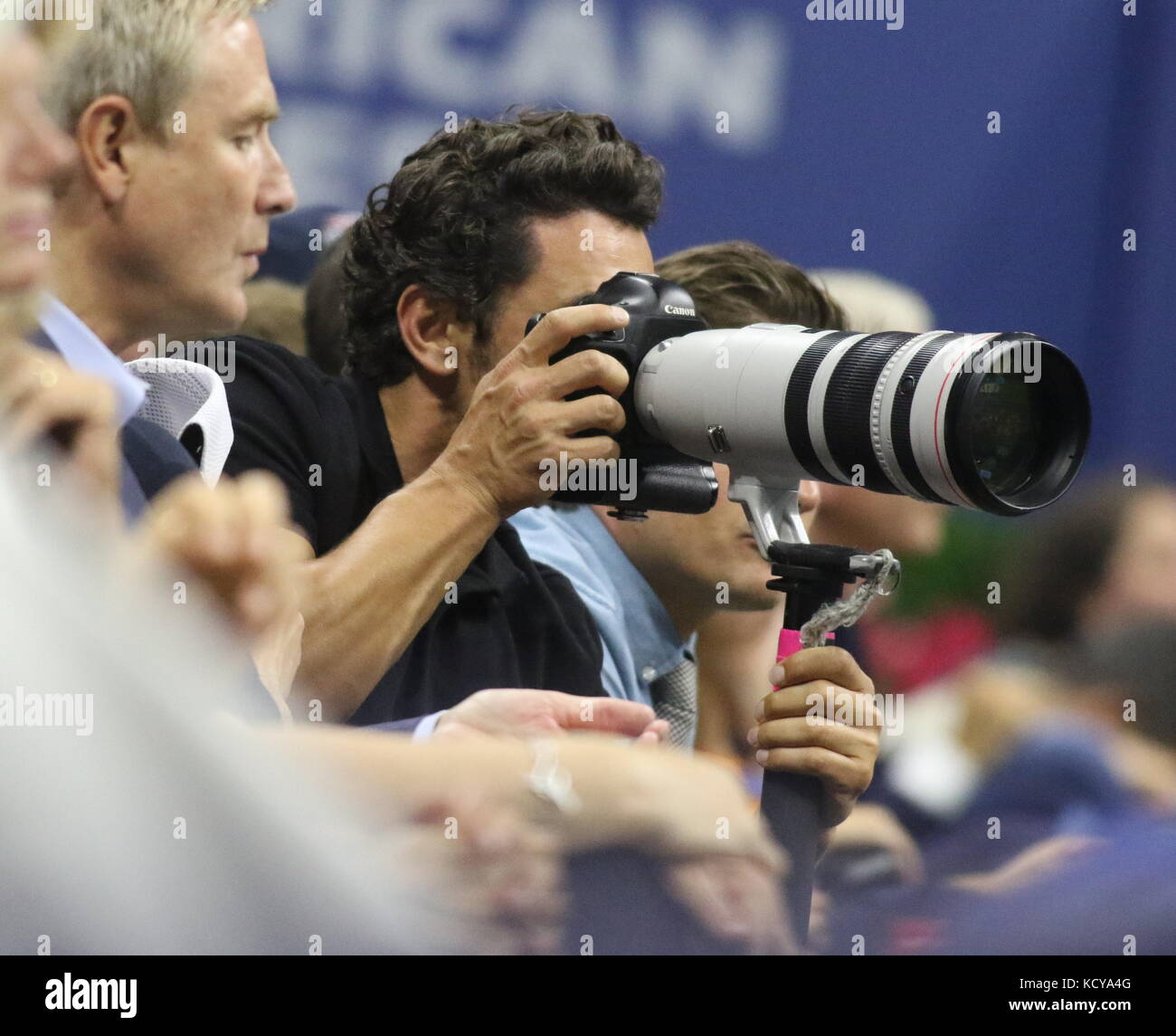 Prominente sehen die US Open Tennis Championships 2017 im USTA Billie Jean King National Tennis Center mit: James Franco Where: New York City, New York, Vereinigte Staaten Wann: 06 Sep 2017 Credit: Macguyver/WENN.com Stockfoto