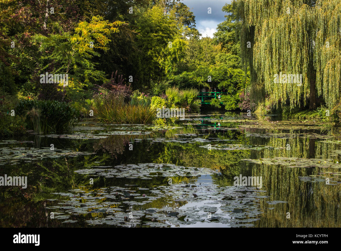 Giverny teich blumengarten Fotos und Bildmaterial in hoher