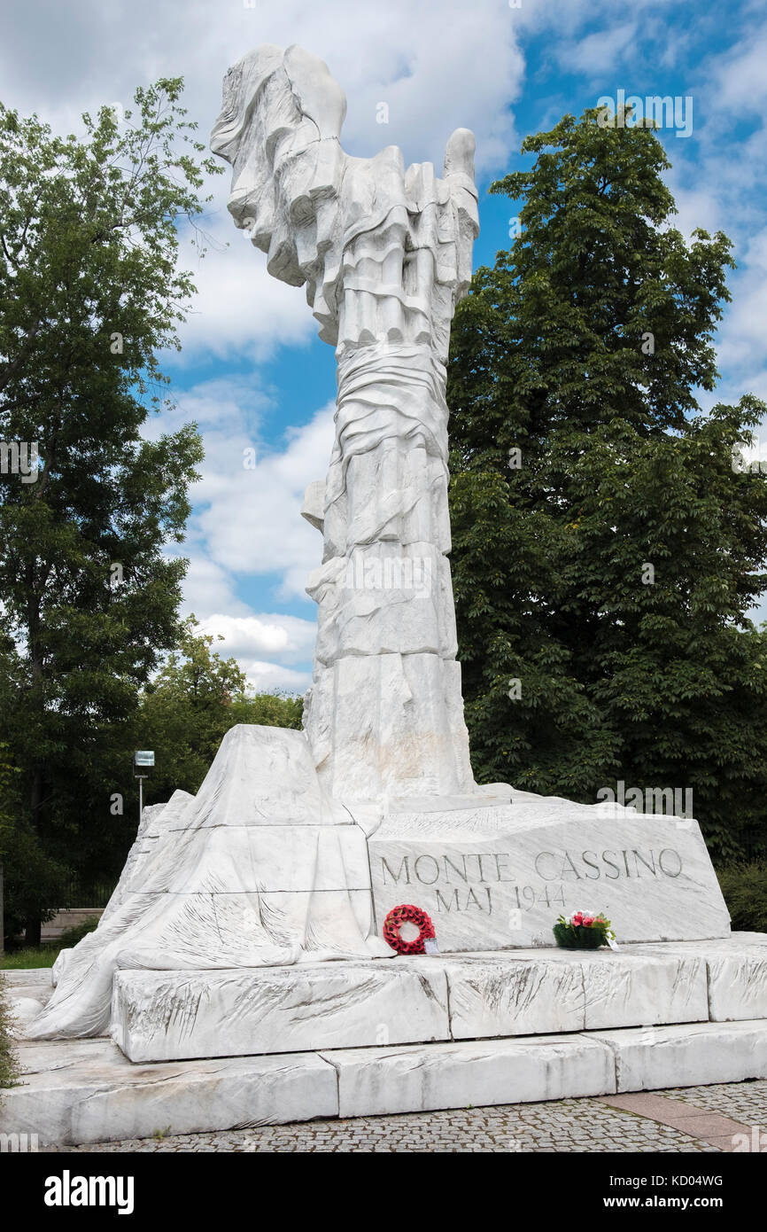 Monte cassino Fotos und Bildmaterial in hoher Auflösung Alamy