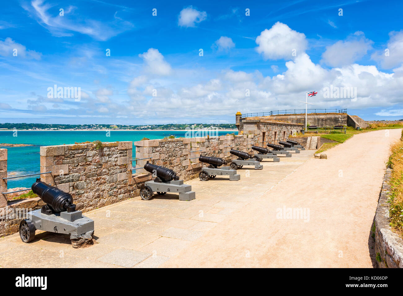 Kanonen auf Elizabeth Castle, an der Küste von Saint Helier, Jersey, Channel Islands, Großbritannien Stockfoto
