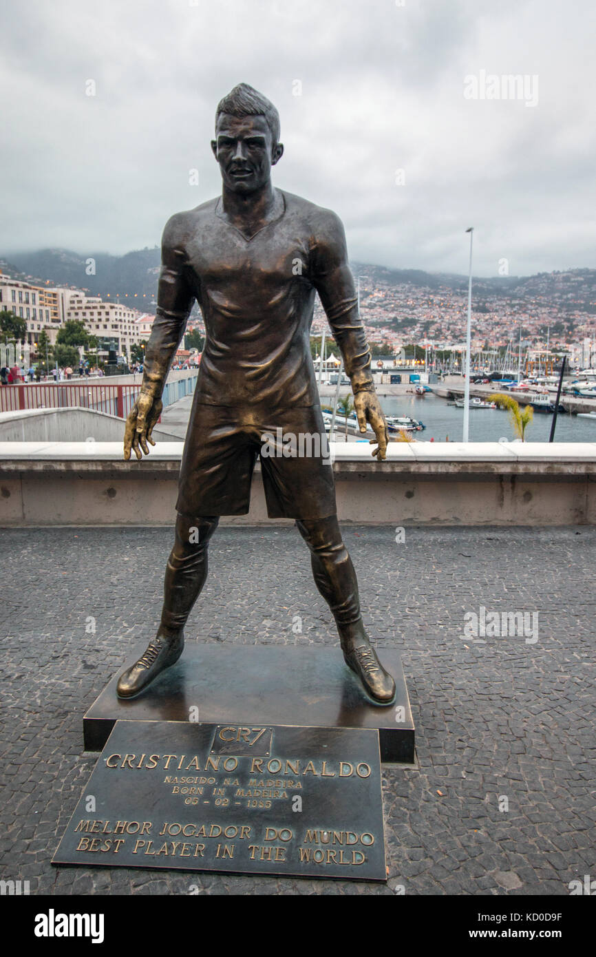 Funchal, Portugal - 17 Juni, 2017: Statue von Cristiano Ronaldo, berühmte Fußballspieler in Funchal. Stockfoto