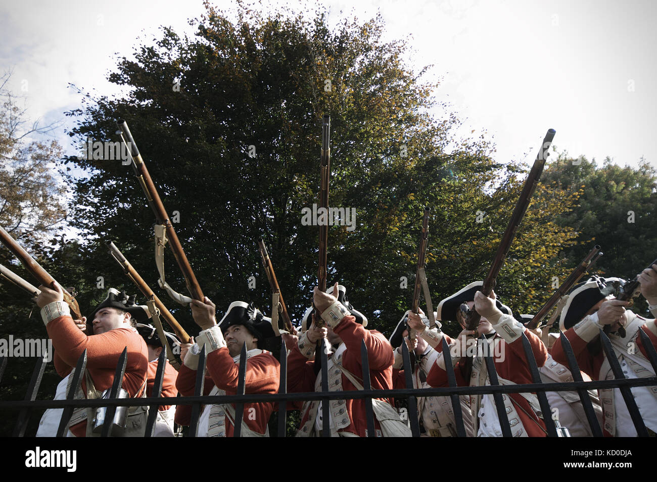 Revolutionären Krieg Re-enactors an jährlichen Schlacht von Germantown reenactment Nehmen auf dem Gelände der Cliveden, im Nordwesten Philadelphia, PA Stockfoto