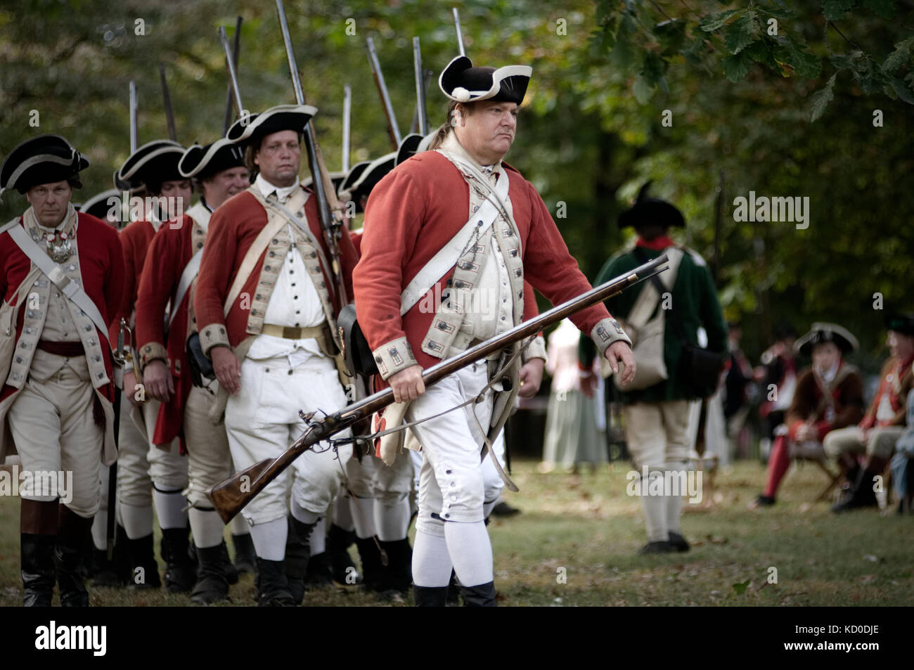 Revolutionären Krieg Re-enactors an jährlichen Schlacht von Germantown reenactment Nehmen auf dem Gelände der Cliveden, im Nordwesten Philadelphia, PA Stockfoto