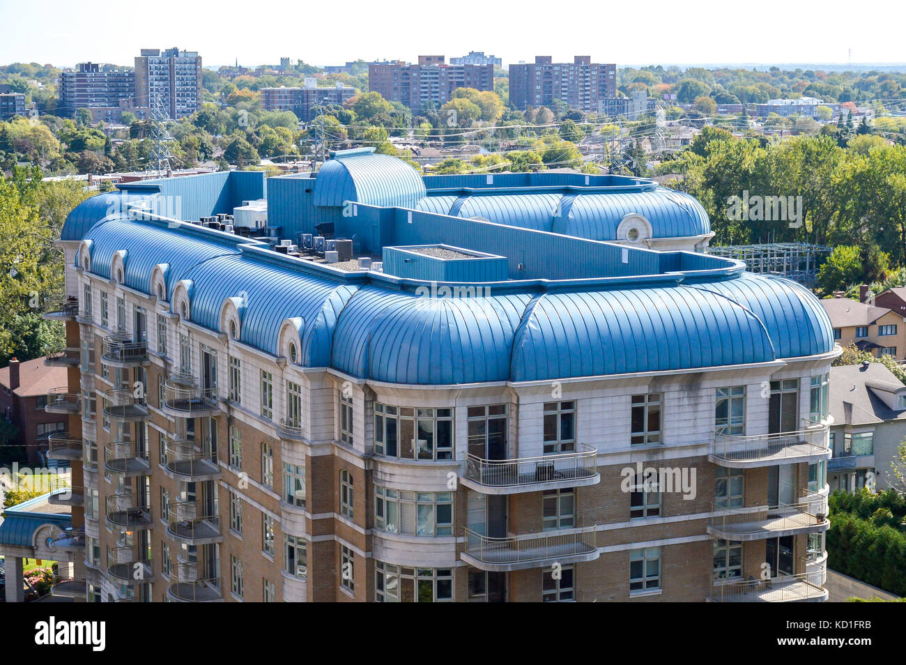 Moderne Eigentumswohnung Gebäuden mit großen Fenstern in Montreal, Kanada. Stockfoto