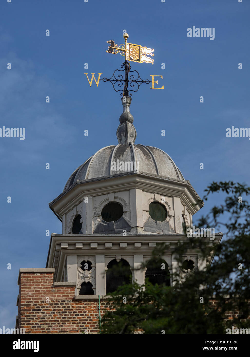 LONDON, Vereinigtes Königreich - 25. AUGUST 2017: Die Charterhouse Chapel mit ihrer unverwechselbaren Kuppel Stockfoto