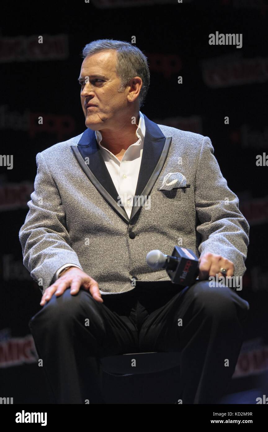 New York, NY, USA. Oktober 2017. Bruce Campbell, Teilnahme an der STARZ Original Series Ash vs Evil Dead Veranstaltung an der New York Comic Con 2017 - SAT, Jacob K. Javits Convention Center, New York, New York, 7. Oktober 2017. Quelle: John Paul Melendez/Everett Collection/Alamy Live News Stockfoto