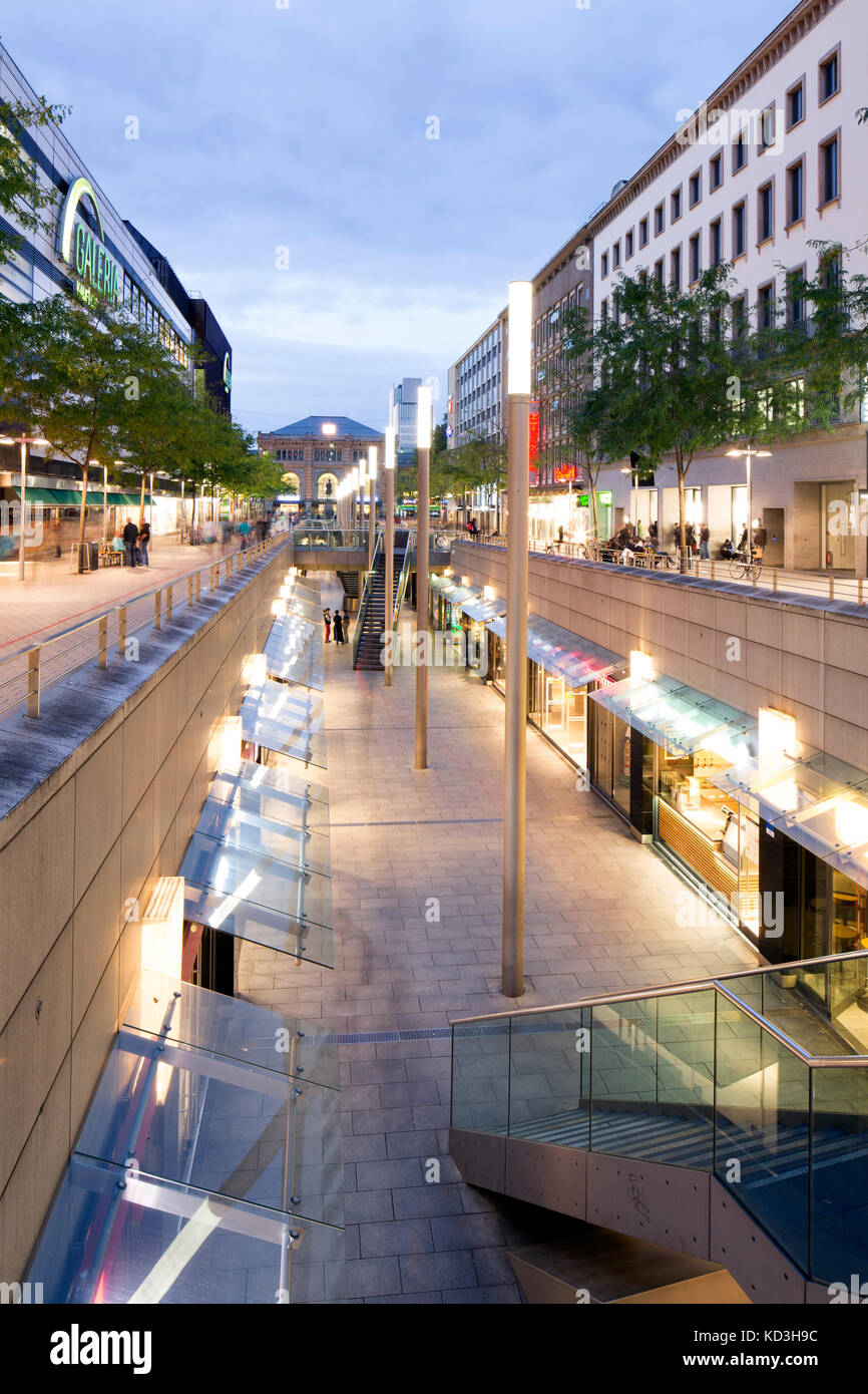 Niki-de-Saint-Phalle-Promenade, Einkaufsstraße, Innenstadt, Hannover, Niedersachsen, Deutschland Stockfoto