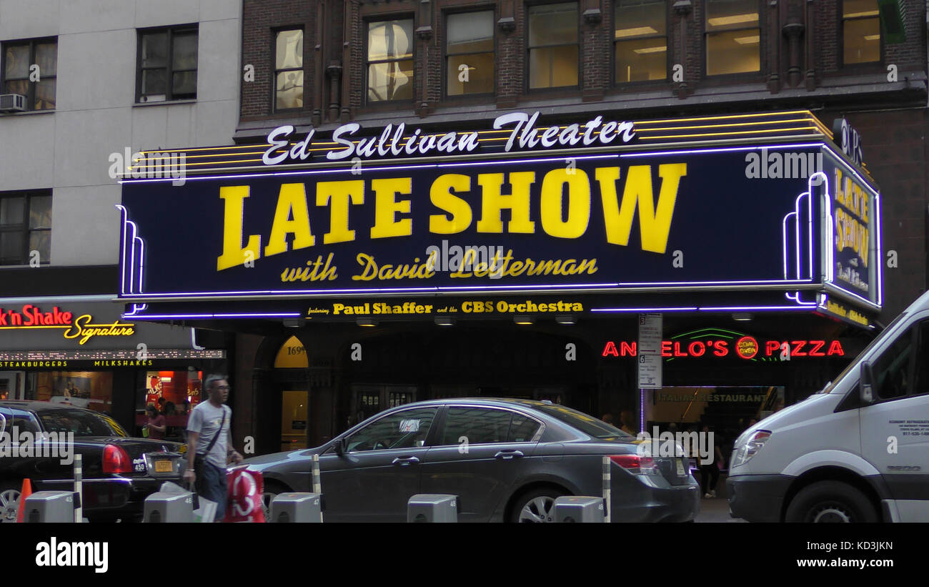 New York - 12. Mai: cbs late night show mit David Letterman begrüßt Fußgänger auf 53 st in New York City am 12. Mai 2015. Der letterman letztes Jahr auf t Stockfoto