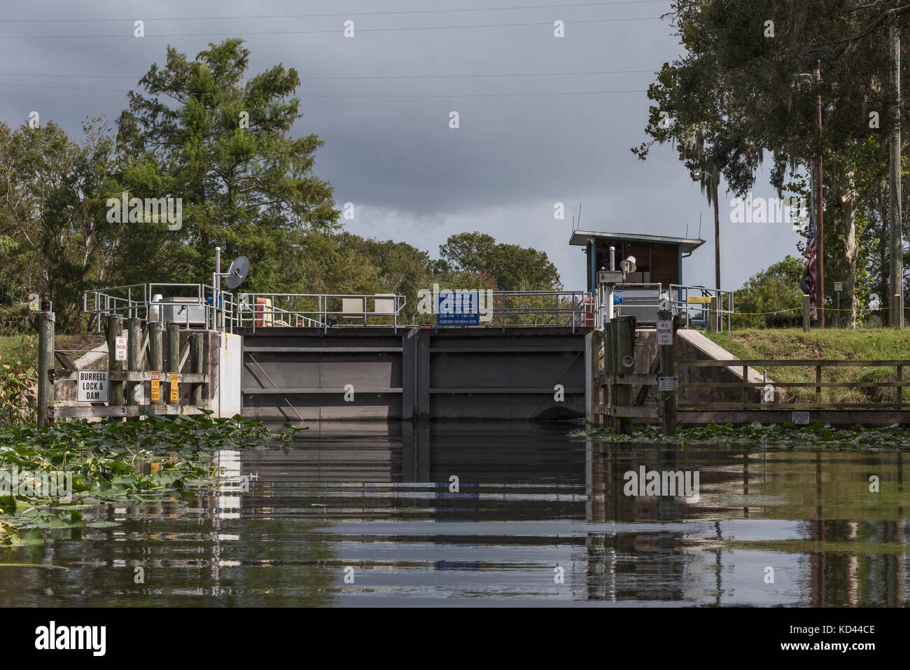 Burrell Sperren & Dam Navigations Sperren auf Haines Creek, Central Florida USA Anschluss See Eustis Lake Griffin. Stockfoto